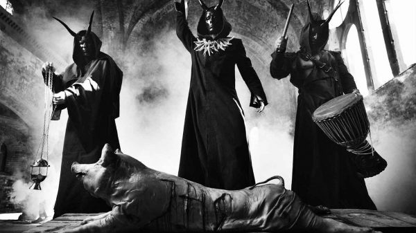 rituales de sangre Illuminati