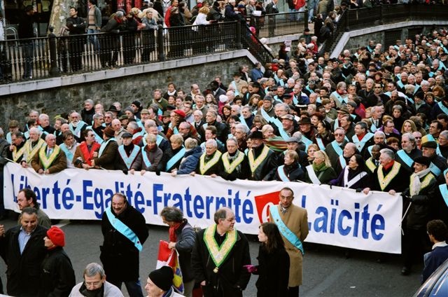 Manifestación de masones del Gran Oriente de Francia / Humanité Future