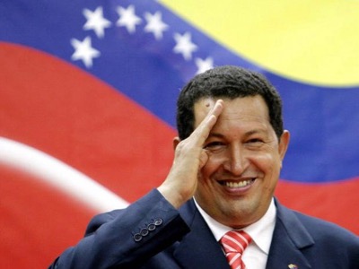 Como presidente de la República Bolivariana de Venezuela, Hugo ‎Chávez ‎hizo votar en la Asamblea Nacional una moción de apoyo a la tesis expuesta en el ‎libro ‎‎«L’Effroyable imposture».‎