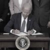 Biden firma una orden ejecutiva para evaluar los riesgos y beneficios de la creación de un dólar digital del banco central