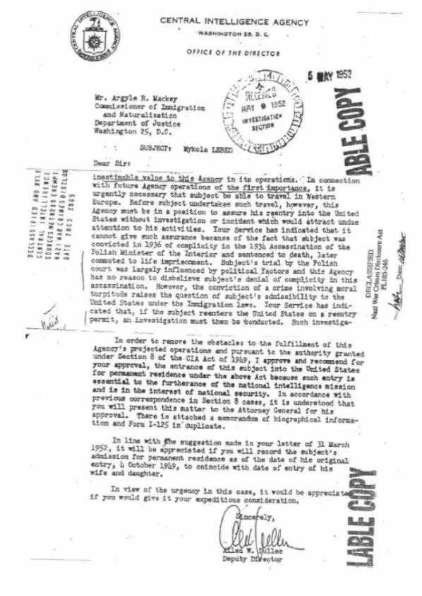 La imagen de arriba es el documento original de la carta de Dulles a Mackey en nombre de Mykola Lebed.