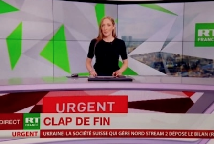 Por primera vez en la historia de la guerra, una de las partes ha censurado los medios del otro bando antes del inicio mismo del conflicto. La Unión Europea decidió impedir el acceso a la televisora pública rusa RT y a la agencia Sputnik, también pública, para que el público europeo no pudiera conocer la otra versión de lo que iba a suceder. Después de la censura contra los medios rusos, ahora se trata de censurar también los medios no estatales que muestran otra imagen de lo que acontece. El sitio web de la Red Voltaire –voltairenet.org– está censurado en Polonia desde hace un mes, por decisión del consejo de seguridad nacional polaco.