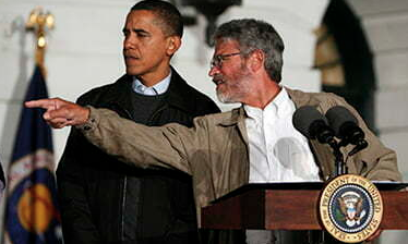 Barack Obama y su zar de la ciencia John Holdren en 2010. Fuente: REUTERS/Jim Young