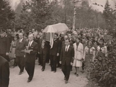 El entierro de Stepan Bandera, colaborador de los nazis y perpetrador de crímenes de guerra.