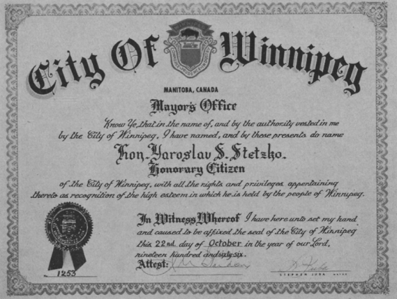 Diploma de Ciudadano Honorario de la ciudad canadiense de Winnipeg entregado, el 22 de octubre de 1966, al primer ministro que los nazis auparon en la Ucrania “independendiente”, Yaroslav Stetsko.